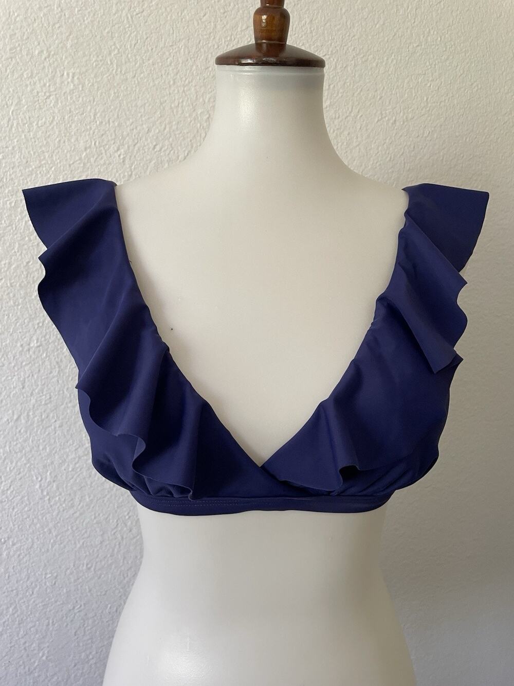 BCBG‎ Paris Swim Bikini Top Ruffled Beach Summer Coastal Chic Romantic Resort